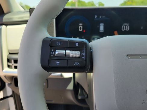 Certified 2025 Hyundai Santa Fe SEL image 14