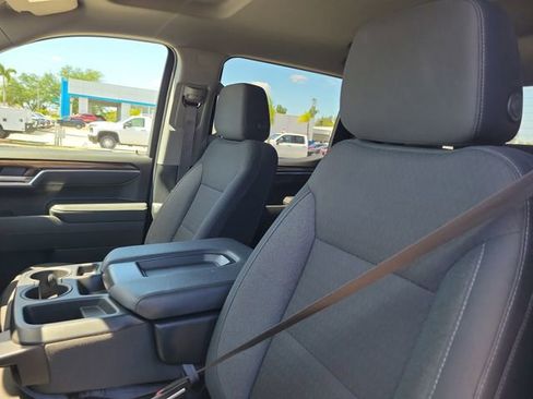 Used 2025 Chevrolet Silverado 1500 LT image 14
