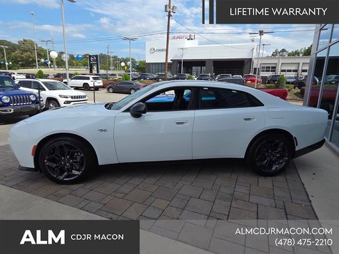 New 2026 Dodge Charger R/T w/ Blacktop Package AWD/4WD image 5
