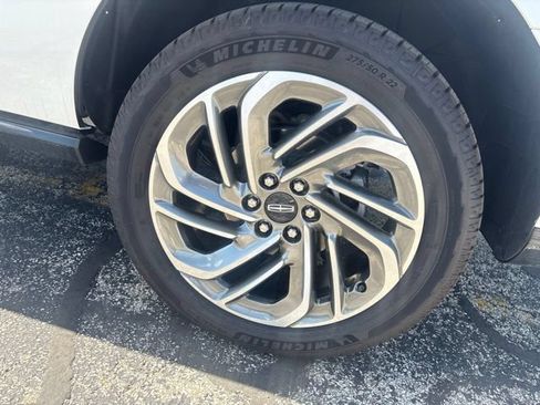 Used 2025 Lincoln Navigator L Reserve AWD/4WD image 6