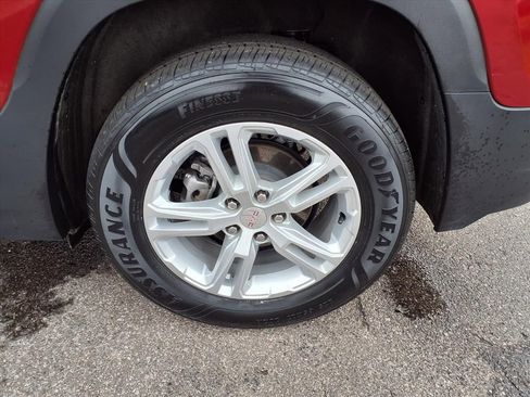 Certified 2022 GMC Terrain SLE image 35