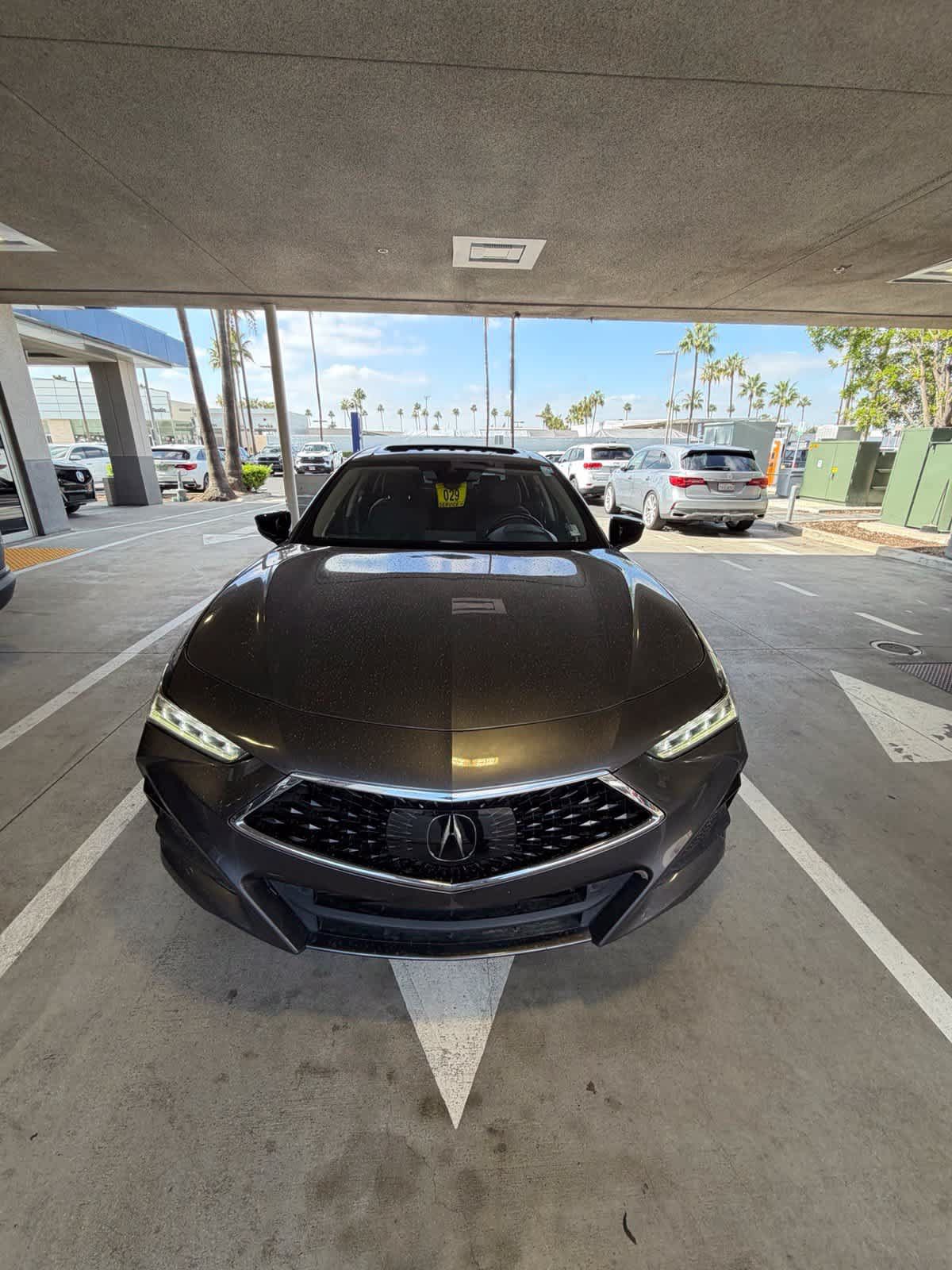 Used 2022 Acura TLX w/ Technology Package FWD image 2
