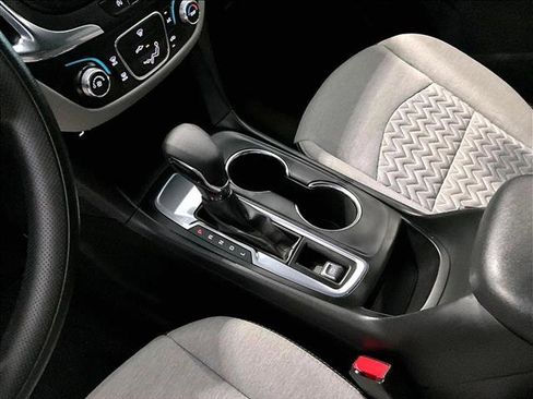 Used 2024 Chevrolet Equinox LS image 15