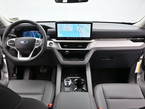 Used 2025 Ford Explorer Active RWD image 20