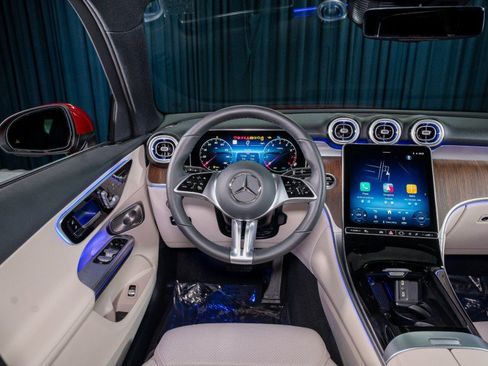 New 2026 Mercedes-Benz GLC 300 image 15