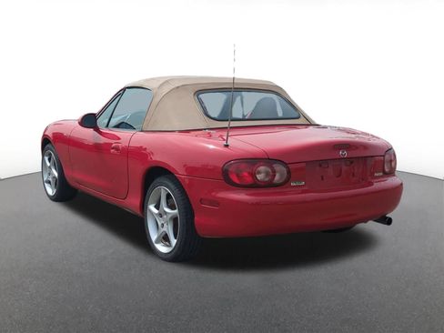 Used 2001 MAZDA MX-5 Miata RWD image 4