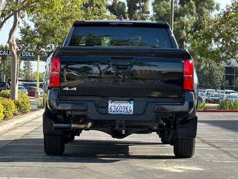 Used 2026 Toyota Tacoma SR5 AWD/4WD image 8
