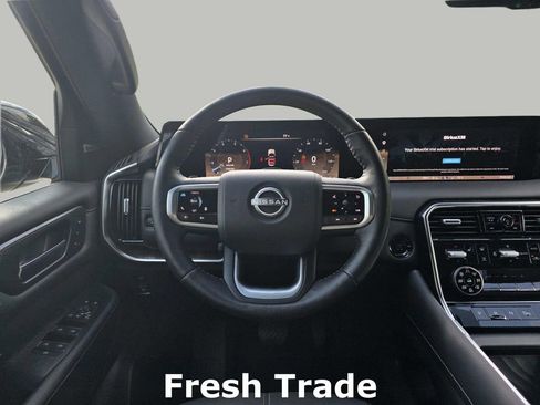 Used 2025 Nissan Armada SL image 14