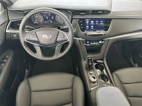 New 2026 Cadillac XT5 Premium Luxury w/ Driver Assist Package image 17