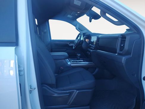 Used 2023 Chevrolet Silverado 1500 LT Trail Boss AWD/4WD image 15