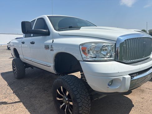 Used 2008 Dodge Ram 2500 Truck Laramie w/ Trailer Tow Group AWD/4WD image 3