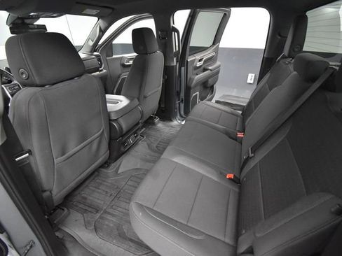Used 2024 GMC Sierra 1500 SLE image 37