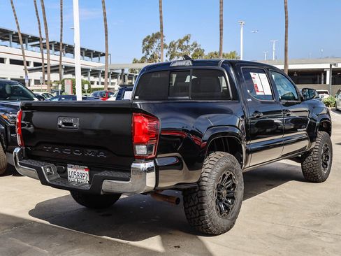 Used 2019 Toyota Tacoma SR5 RWD image 4