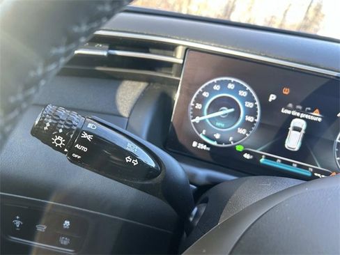 Certified 2022 Hyundai Tucson Limited w/ Cargo Package image 29