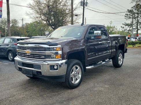 Used 2016 Chevrolet Silverado 2500 LTZ w/ LTZ Plus Package image 3
