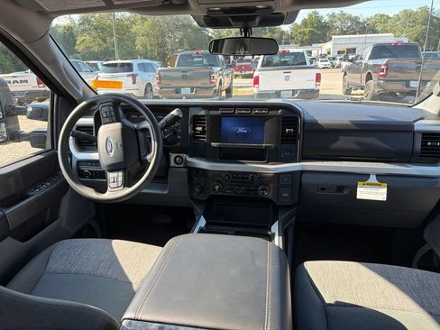 Used 2024 Ford F350 XLT w/ FX4 Off-Road Package AWD/4WD image 10