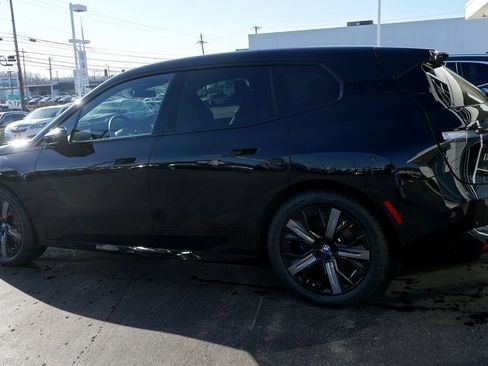 Used 2025 BMW iX M60 image 9