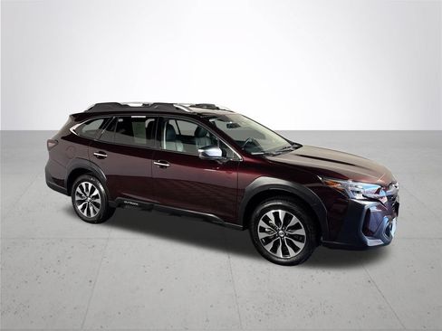 Certified 2024 Subaru Outback Touring AWD/4WD image 5