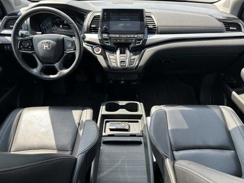 Used 2023 Honda Odyssey Touring image 14