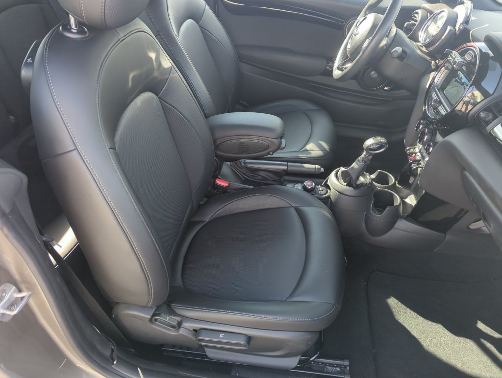 Used 2019 MINI Cooper Convertible FWD image 26