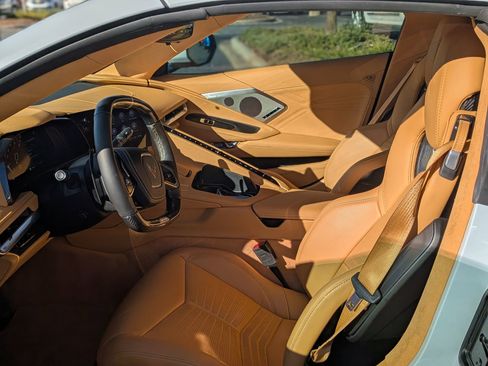 Used 2023 Chevrolet Corvette Z06 w/ Z07 Performance Package image 17