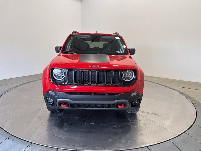 Used 2020 Jeep Renegade Trailhawk w/ Premium Leather Group AWD/4WD image 2