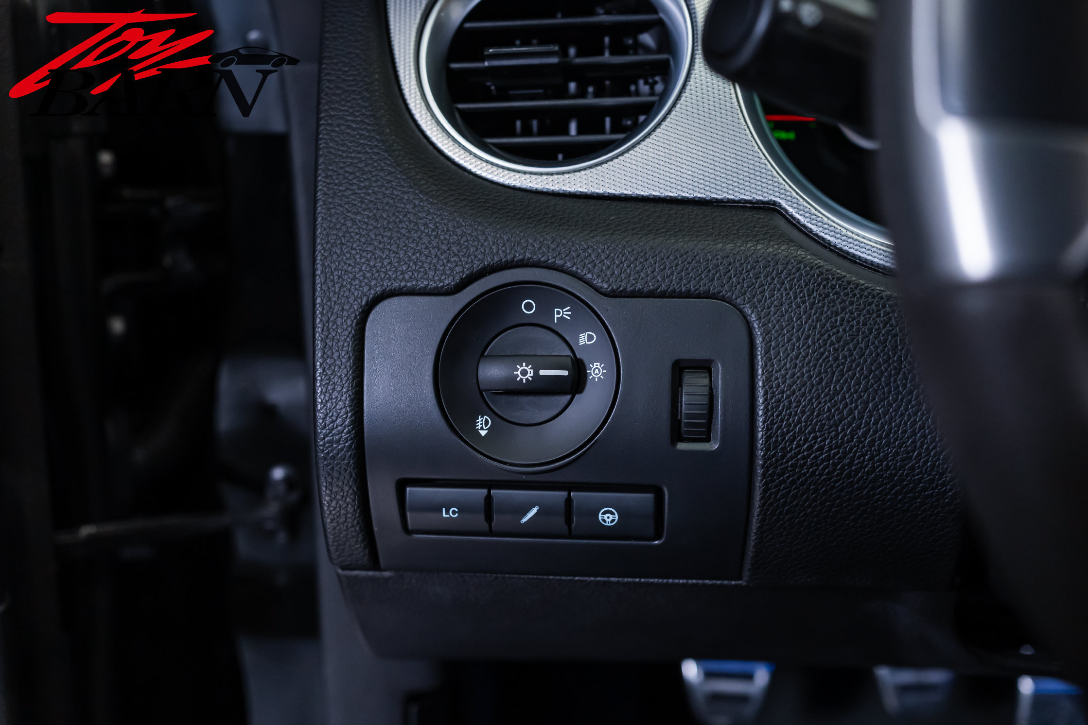 Used 2013 Ford Mustang Shelby GT500 RWD image 25