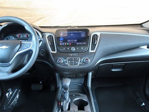 Used 2023 Chevrolet Malibu LT image 21