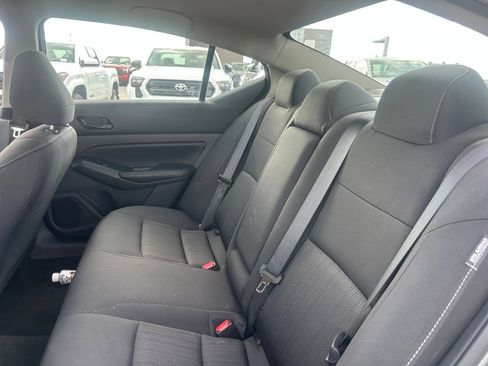 Used 2026 Nissan Altima 2.5 SV FWD image 7