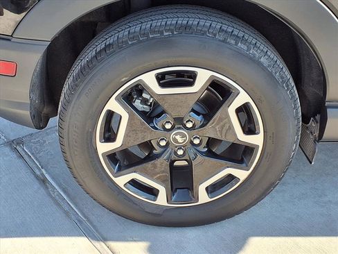 Used 2023 Ford Bronco Sport Outer Banks w/ Tech Package image 9