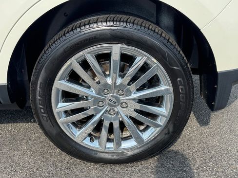 Used 2012 Lincoln MKX AWD image 8