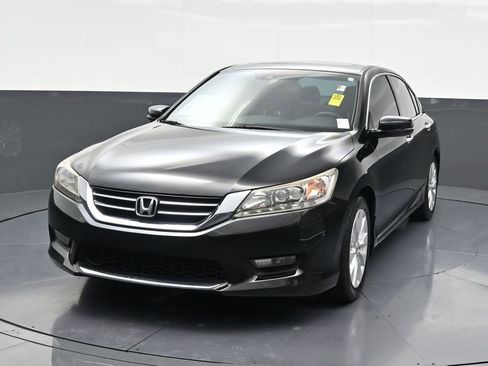 Used 2015 Honda Accord Touring image 8