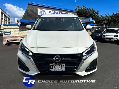 Used 2023 Nissan Altima 2.5 SV FWD image 11