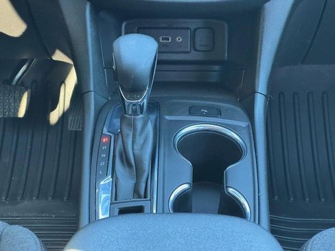 Used 2022 Chevrolet Equinox LT image 13