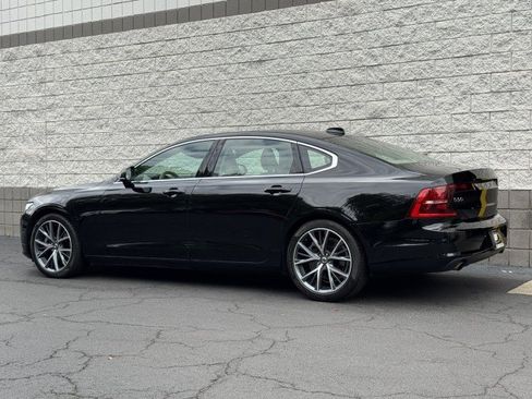 Used 2018 Volvo S90 T5 Momentum w/ Convenience Package AWD/4WD image 2