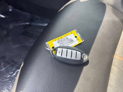 Used 2021 Nissan Altima 2.5 SR w/ SR Premium Package FWD image 23