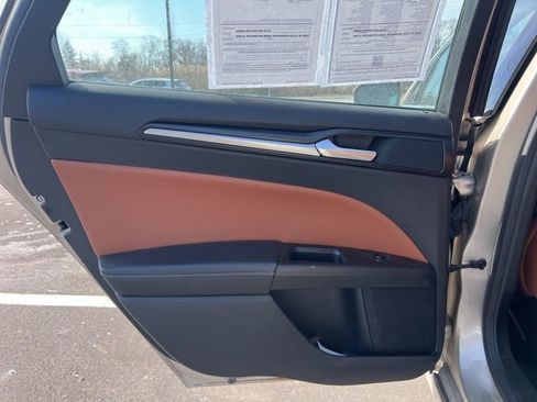 Used 2019 Ford Fusion Titanium image 15