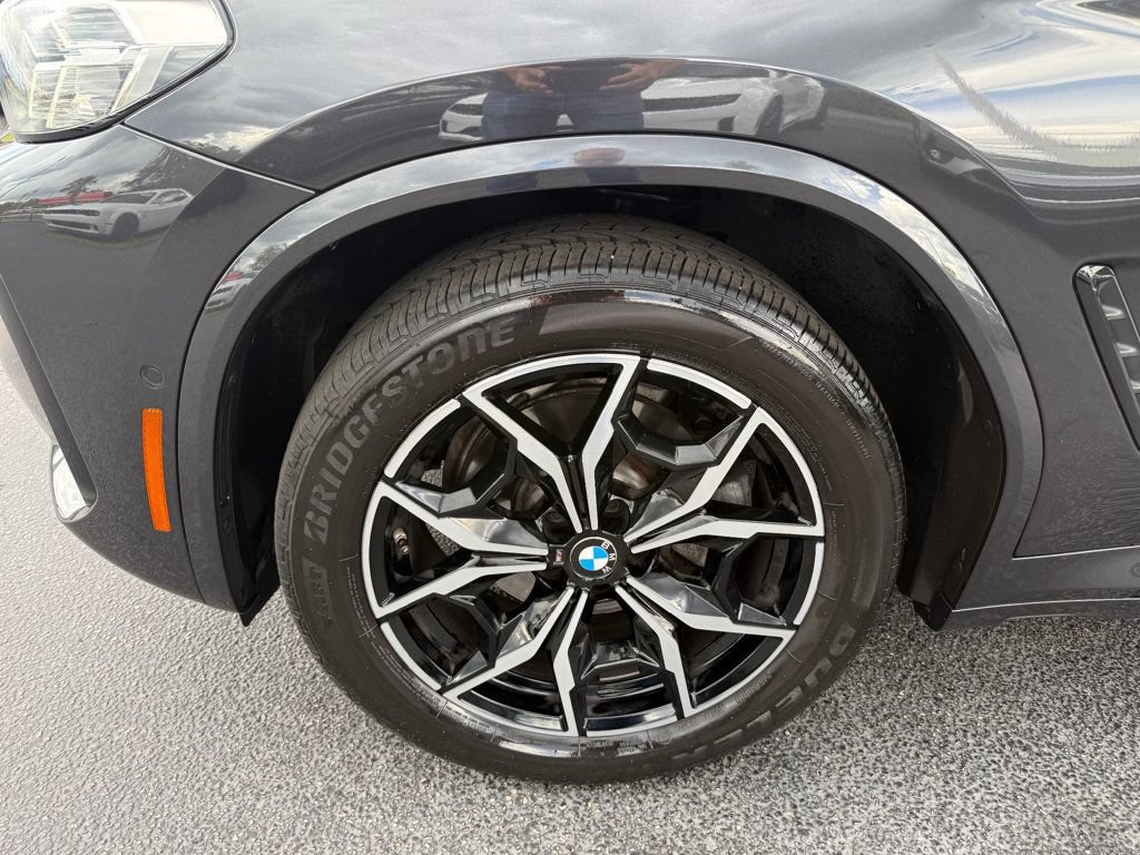 Used 2022 BMW X4 xDrive30i w/ M Sport Package 2 AWD/4WD image 40