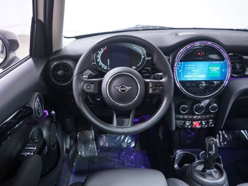 Used 2023 MINI Cooper S FWD image 11