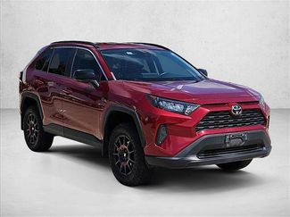 Used 2021 Toyota RAV4 LE FWD video 3