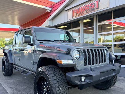 Used 2020 Jeep Gladiator Sport w/ Quick Order Package 24S AWD/4WD image 16
