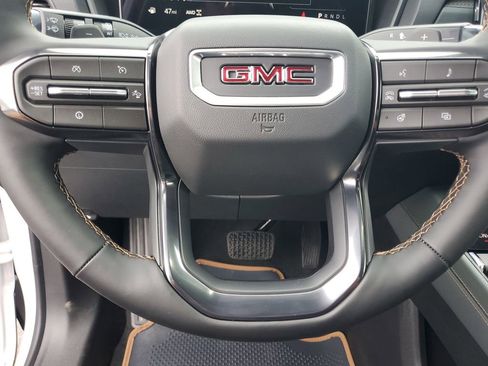 New 2026 GMC Terrain AT4 AWD/4WD image 11