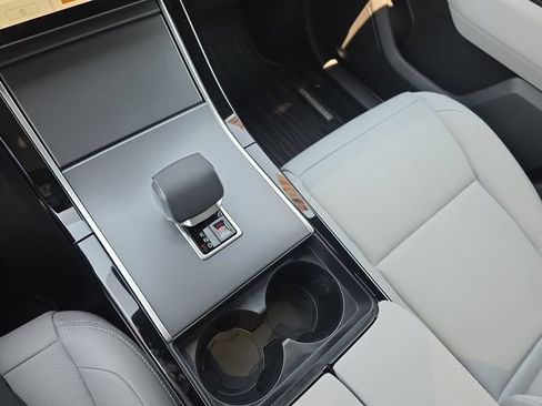 New 2026 Land Rover Range Rover Velar S AWD/4WD image 18