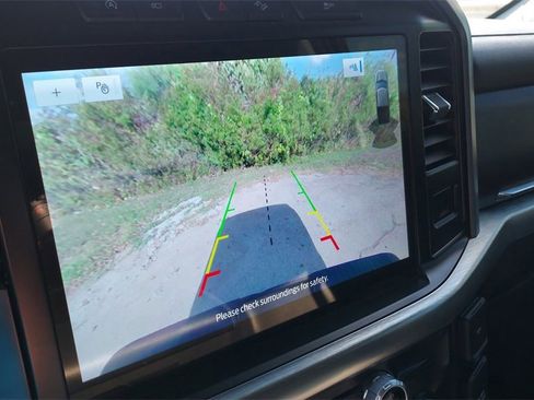 Used 2021 Ford F150 Lariat w/ FX4 Off-Road Package image 26