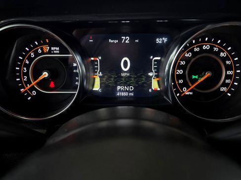 Used 2022 Jeep Wrangler Unlimited Sport AWD/4WD image 28