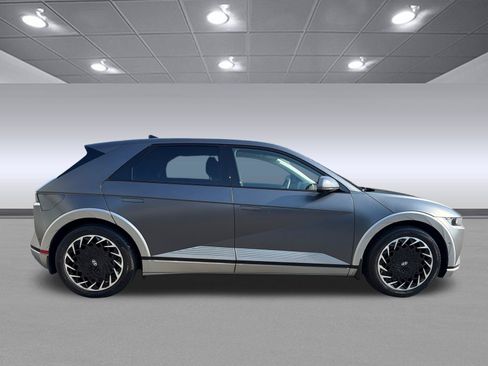 Certified 2023 Hyundai Ioniq 5 Limited w/ Cargo Package AWD/4WD image 4