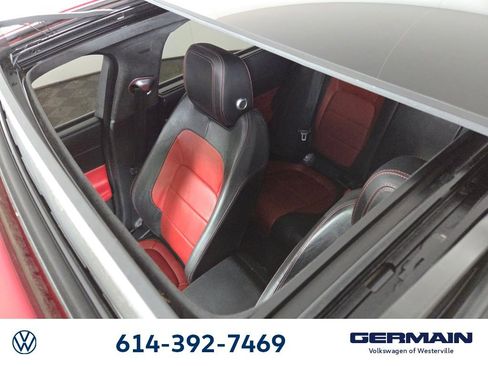 Used 2017 Jaguar XF R-Sport image 28