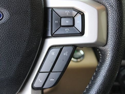 Used 2016 Ford F150 Lariat w/ Equipment Group 502A Luxury image 13