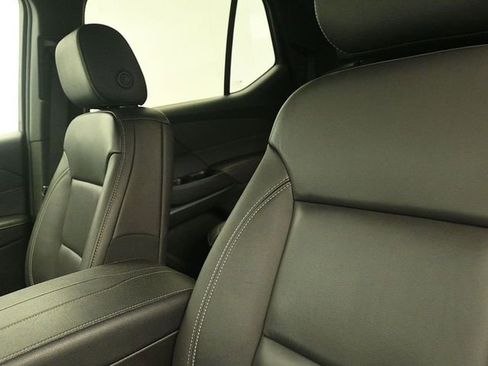 Used 2023 Chevrolet Traverse LT w/ LPO, Floor Liner Package image 21