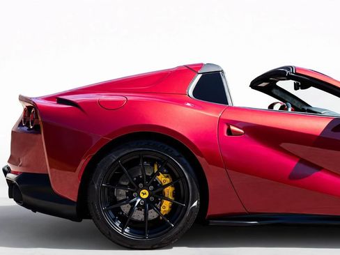 Certified 2022 Ferrari 812 GTS RWD image 17